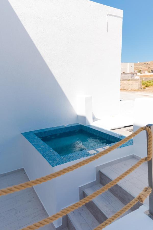 The Tree Houses Santorini Perissa  Exterior foto